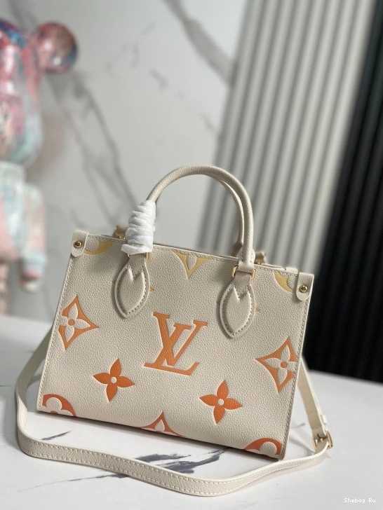 VUITTON PM LOUIS ONTHEGO 0801